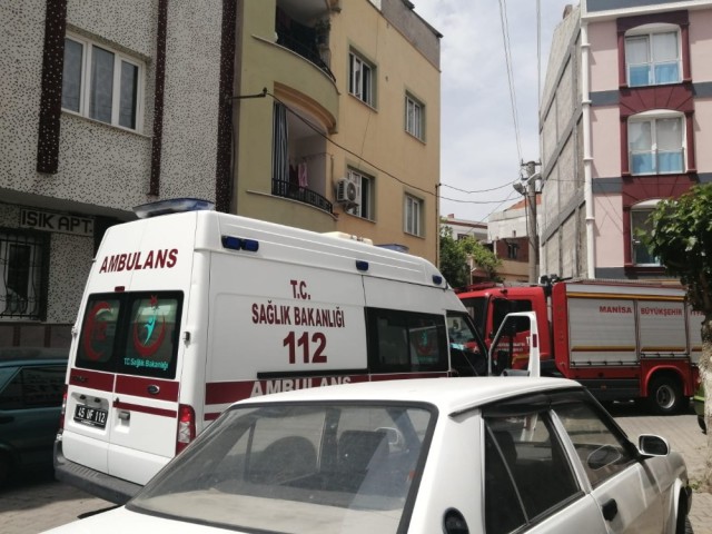 OCAKTA UNUTULAN YEMEK YANGIN ÇIKARDI