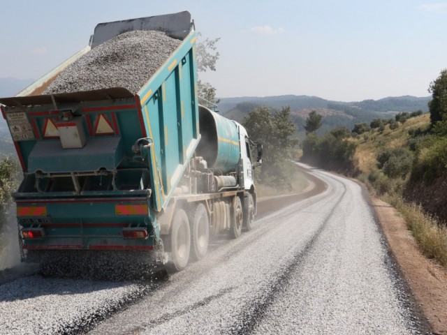 5 İLÇEDE ASFALT ÇALIŞMASI