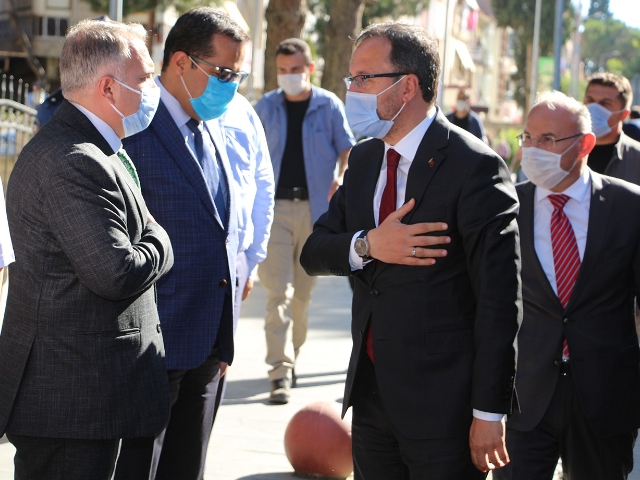 BAKAN KASAPOĞLU MANİSA'DA