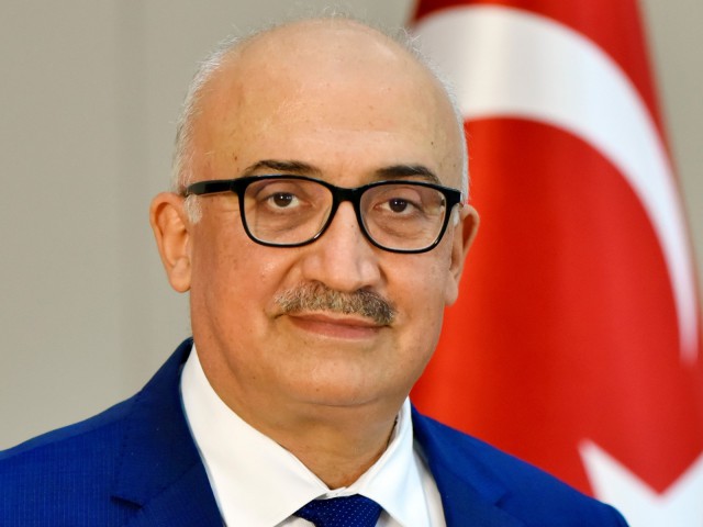 REKTÖR ATAÇ'A ÖNEMLİ GÖREV