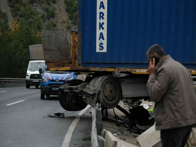 SABUNCUBELİ'NDE KORKUNÇ KAZA