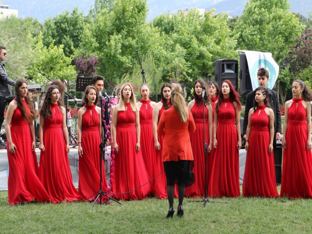 ATATÜRK KENT PARK'TA GENÇLİK ŞÖLENİ