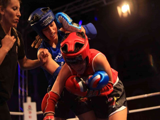 MUAYTHAİ MÜSABAKALARI NEFES KESTİ