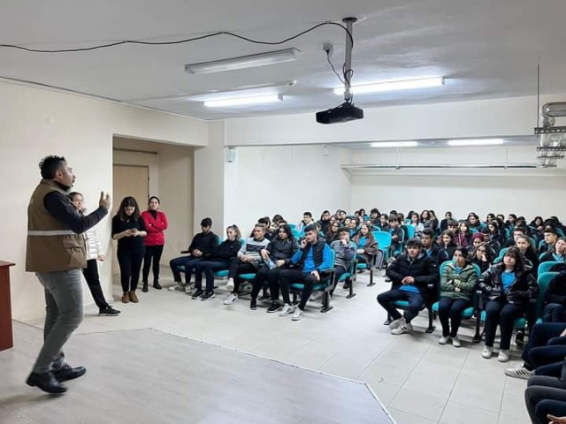 Sarıgöl’de öğrencilere gıda güvenliği semineri