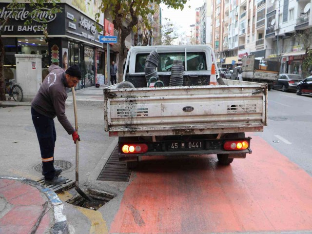 MASKİ, sağanak yağış uyarısına karşı teyakkuza geçti