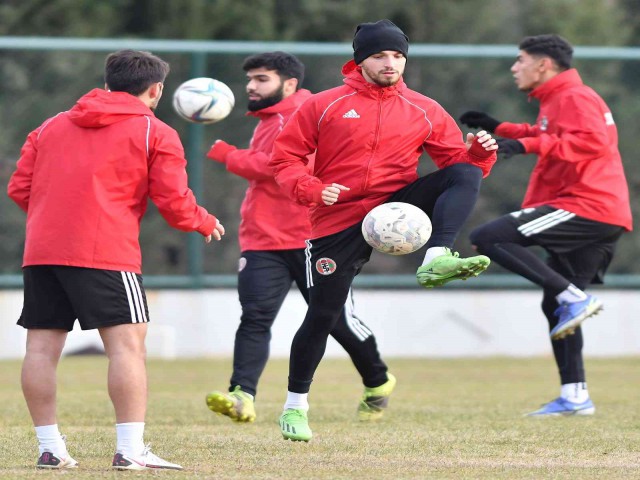 Turgutluspor lider Karaman’ı konuk edecek