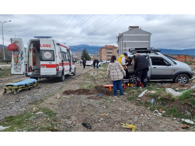 DOMANİÇ'TE TRAFİK KAZASI : 7 YARALI