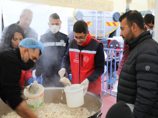 BAŞKAN ÇELİK ADIYAMAN'DA GÖNÜLLERİ FETHETTİ