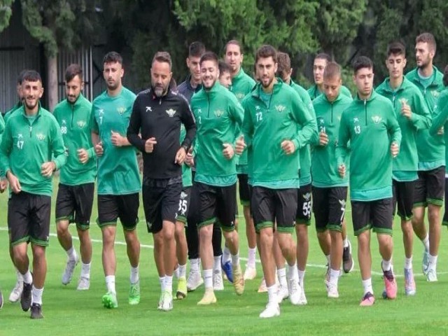 AKHİSARSPOR ' DA KÖTÜ GİDİŞAT SÜRÜYOR