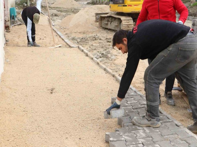 SARUHANLI VE TURGUTLU'DA ÜSTYAPI ÇALIŞMALARI