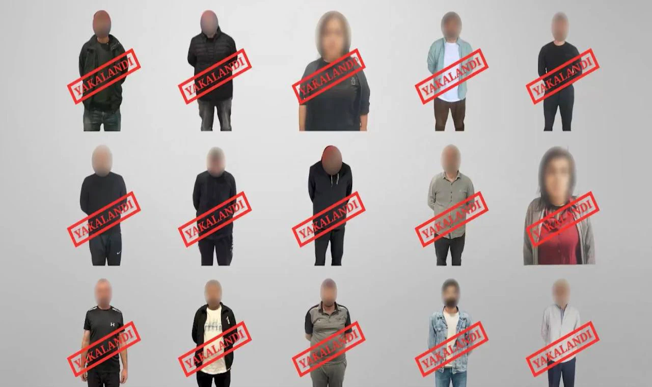 13’Ü KIRMIZI BÜLTENLE ARANAN 15 KİŞİ TÜRKİYE’YE İADE EDİLDİ