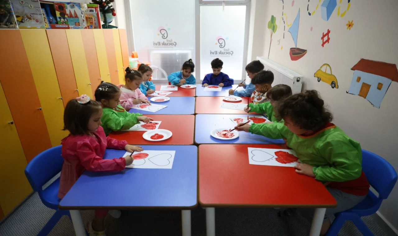 ŞEHZADELER BELEDİYESİ’NİN ÇOCUK EVLERİ TAM KAPASİTEYLE HİZMETTE