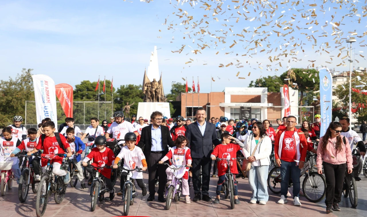 ŞEHZADELER’DE PEDALLAR CUMHURİYET İÇİN DÖNDÜ