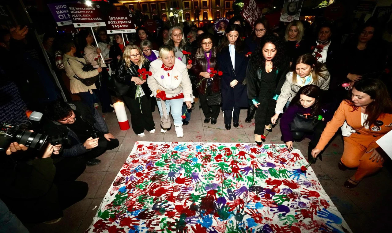 KADINA DEĞİL ŞİDDETE ENGEL OL