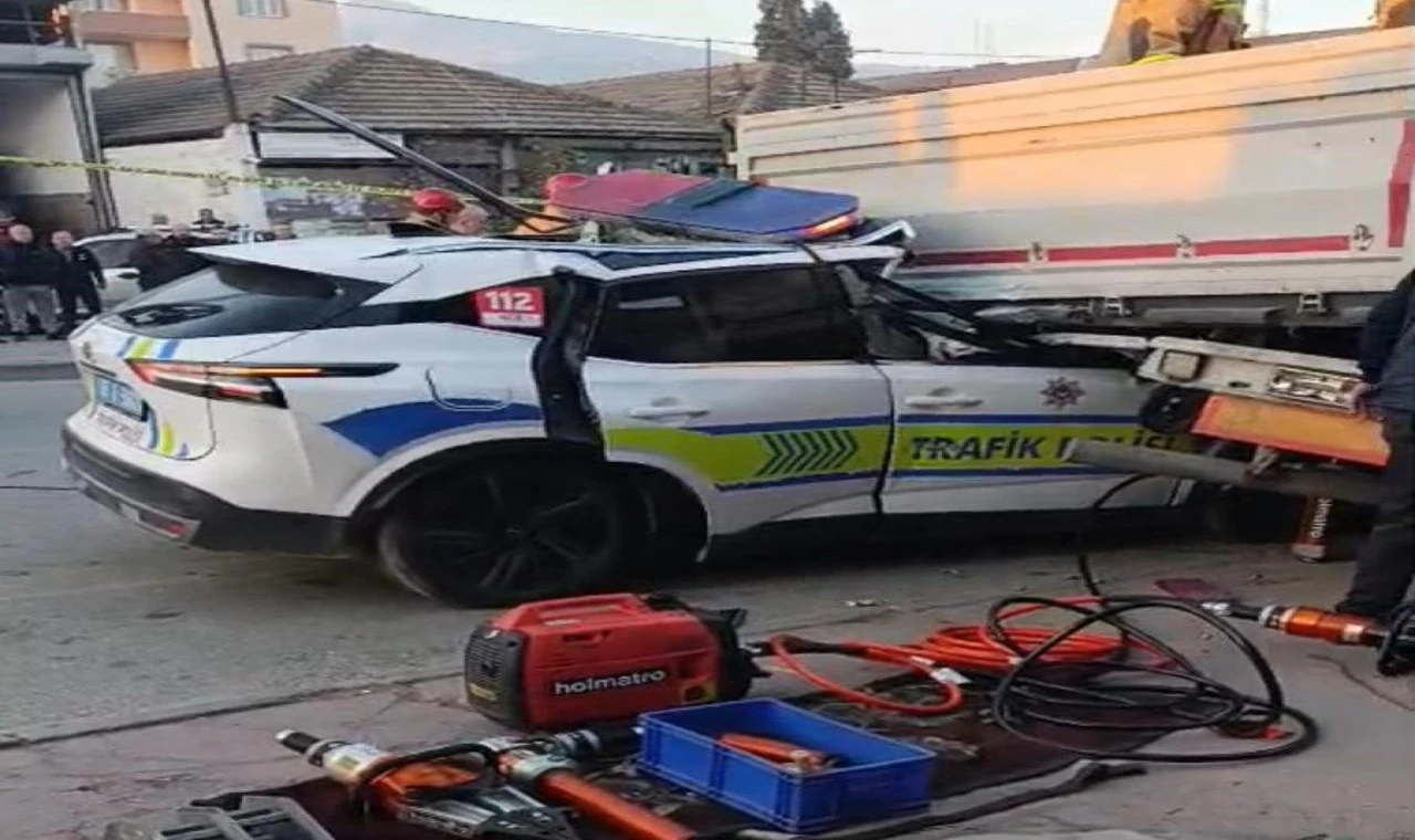 Manisa’daki Trafik Kazasında Şehit Olan Polisin Kimliği Belirlendi