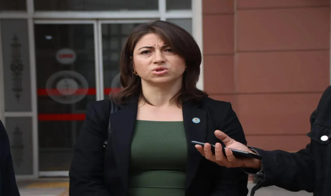 Manisa'nın O Okulunda Müdür Oğlunu Haksız Nakille Lise’ye Geçirdi!