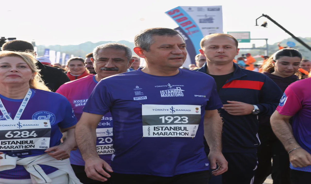 Özgür Özel Maratonu 1 Saat 34 Dakikada Tamamladı