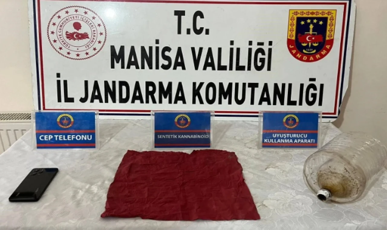 SALİHLİ’DE YAKALANDI: 6 BİN 84 İÇİMLİK UÇ BONZAİ ELE GEÇİRİLDİ