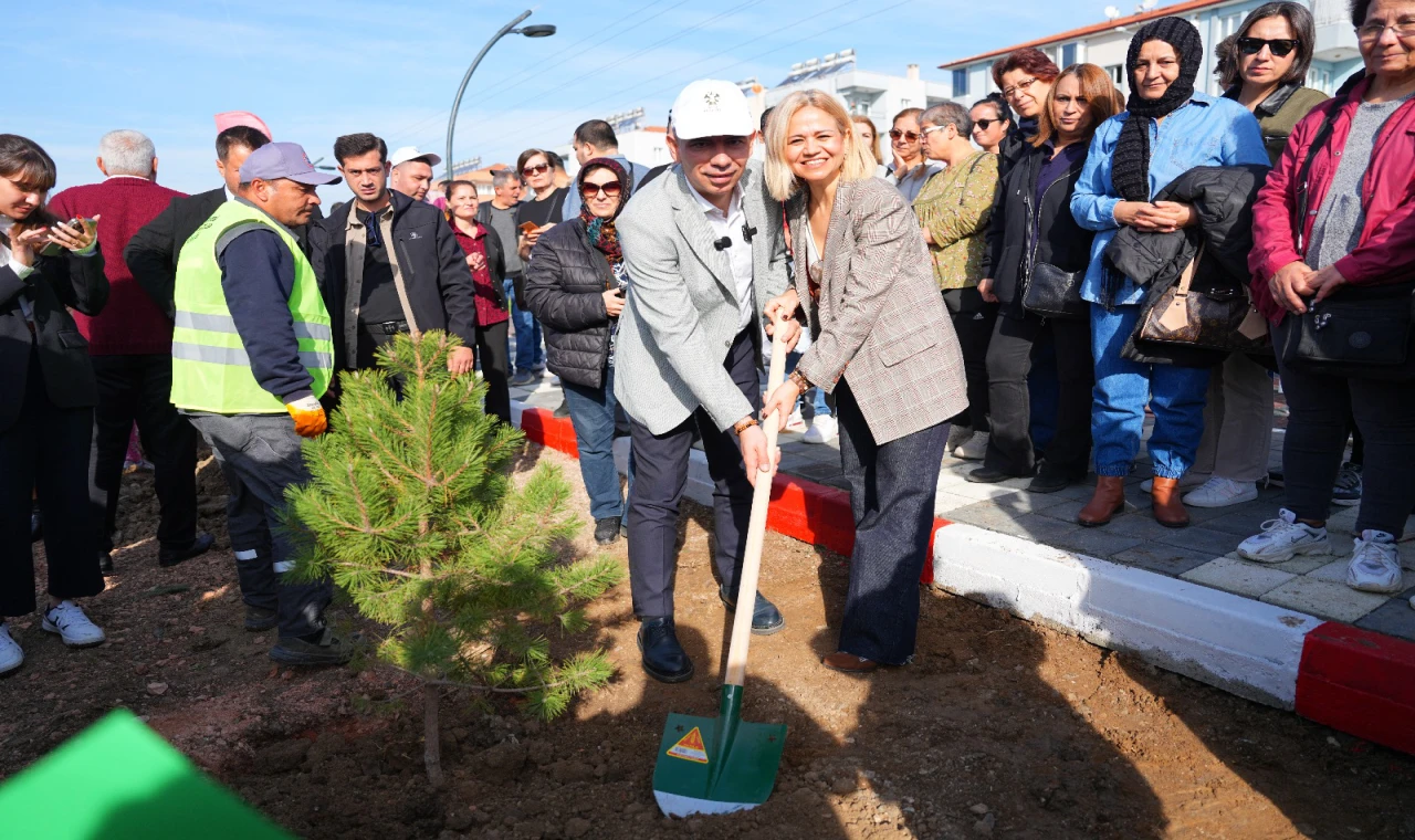 SOMA’DA “111 BİN FİDAN KAMPANYASI”NIN İLK ETABI BELKENT PARK’TA GERÇEKLEŞTİ