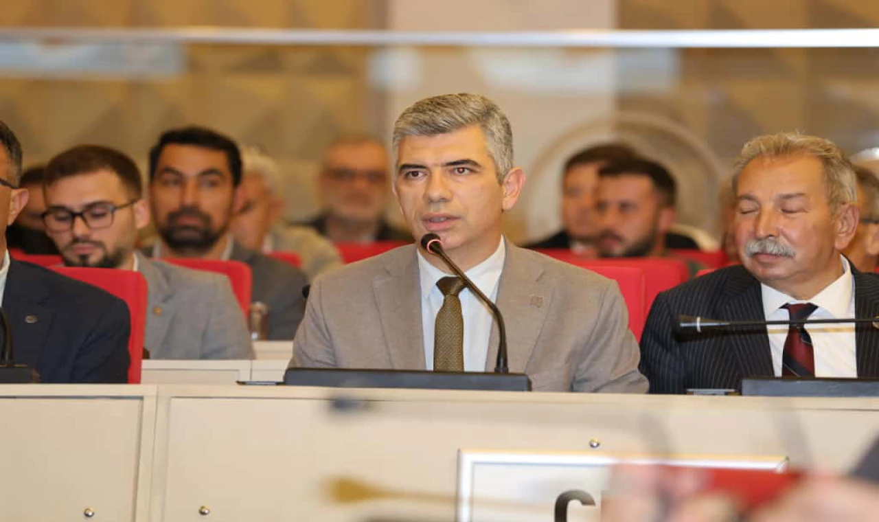 “Soma’dan Gazze’ye Umut Ol Çağrısı Büyükşehir Meclisi’nde Yankılandı”