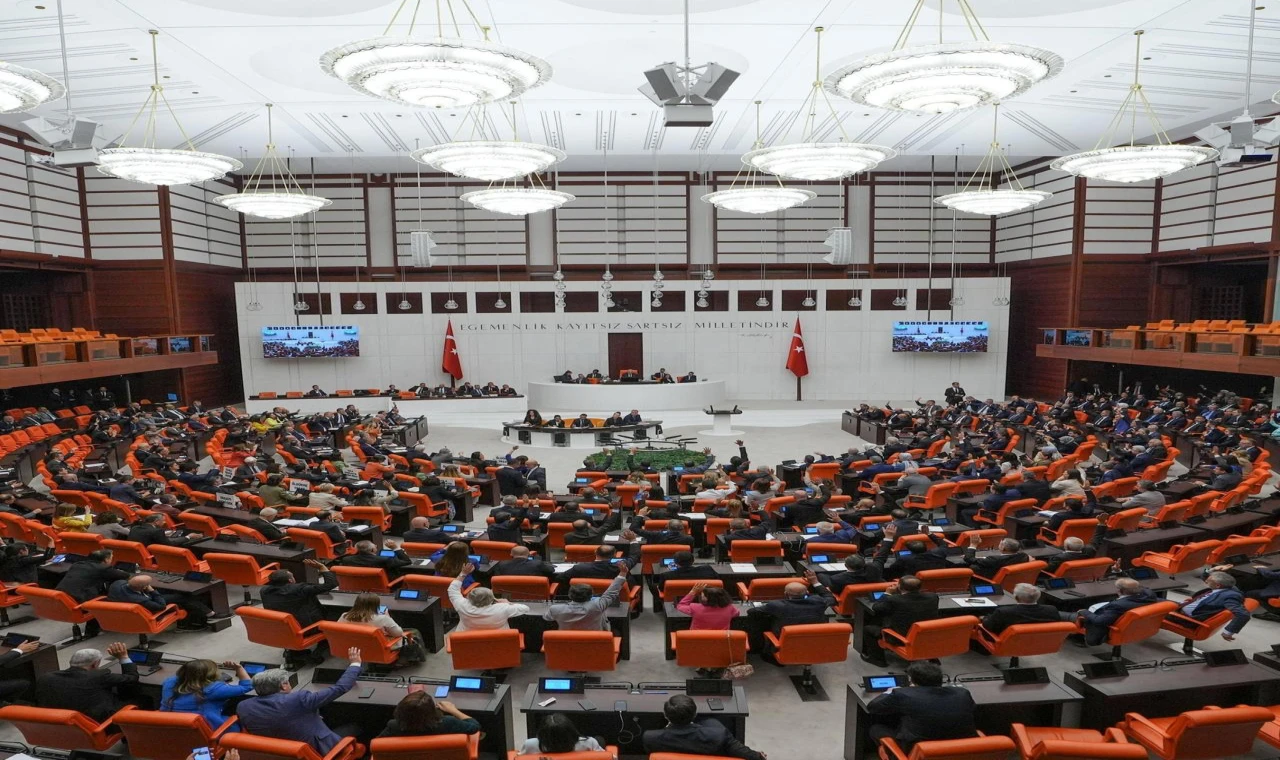 Askerlik, 4 Gün Çalışma ve Annelik İzni Talepleri TBMM’de