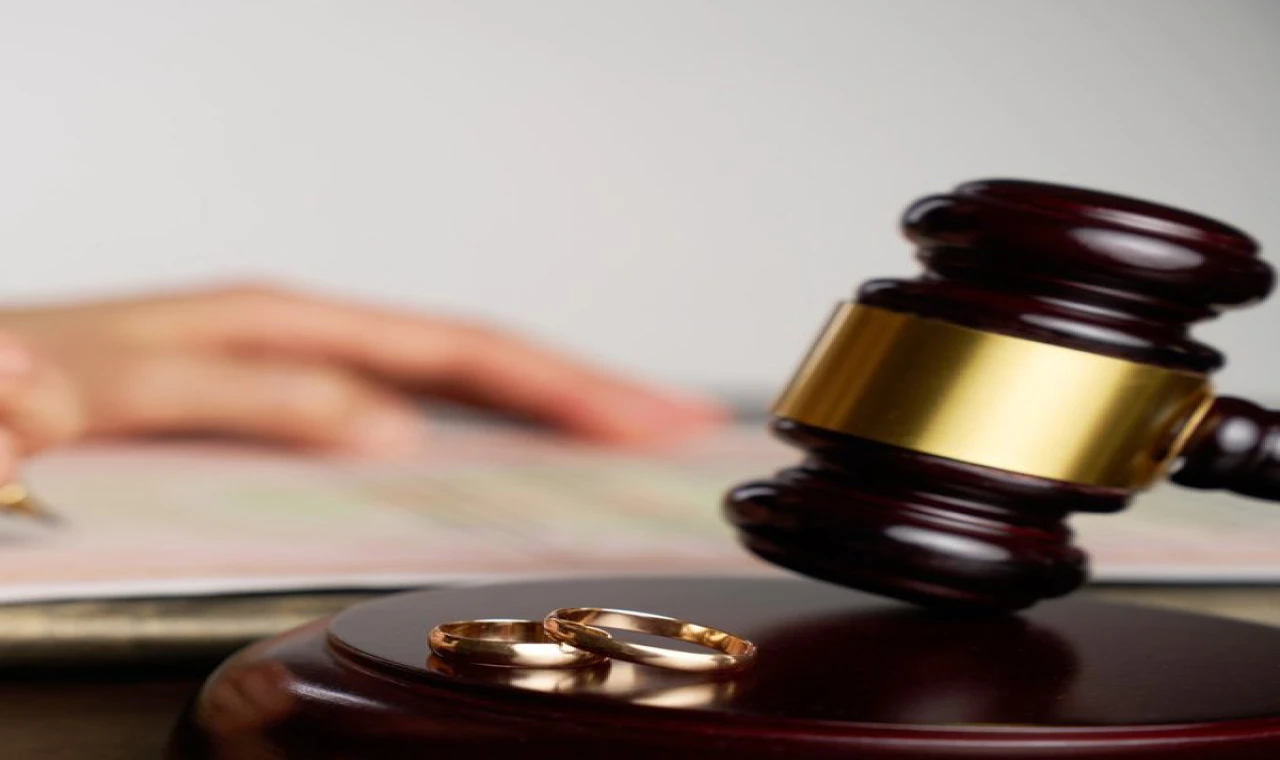 Yargıtay, Eski Eşe Gönderilen Mesajlarda Hakaret Unsuru Bulmadı