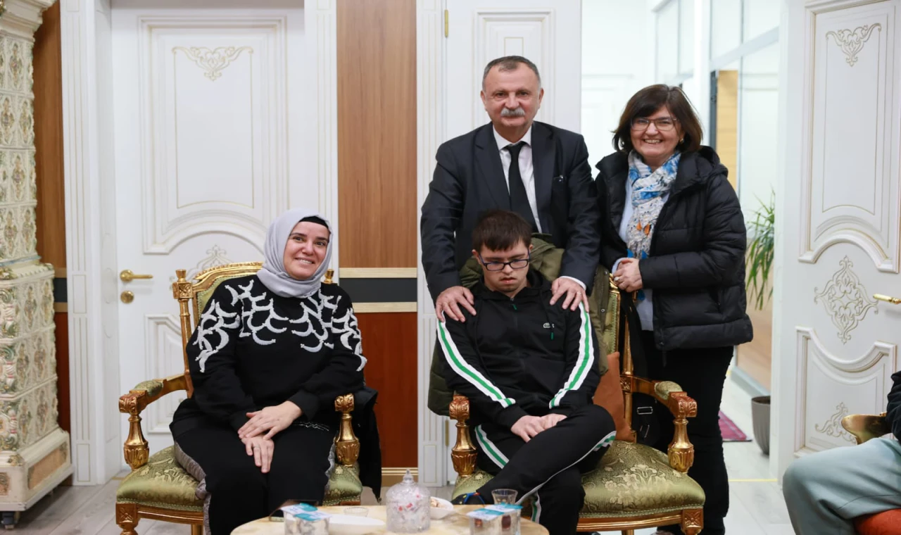 YUNUSEMRE'DE DOWN SENDROMLU BİREYLER İÇİN JUDO PROJESİ HAYATA GEÇTİ