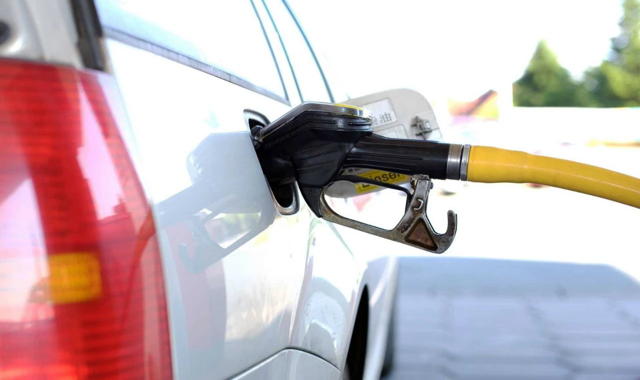 Benzine 1,11 TL Zam Geldi!