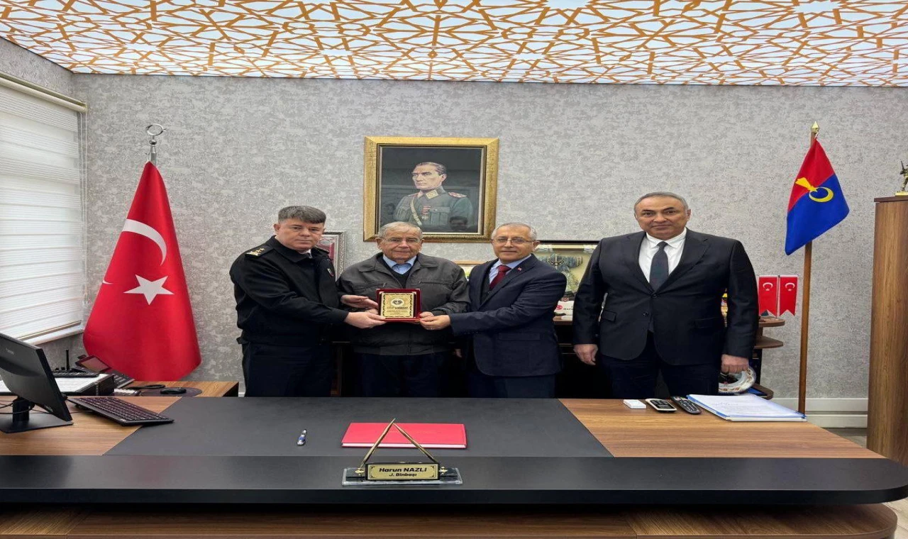 Bursalı Çiftçi 70 Milyon TL Değerindeki Mal Varlığını Jandarma Asayiş Vakfı’na Bağışladı