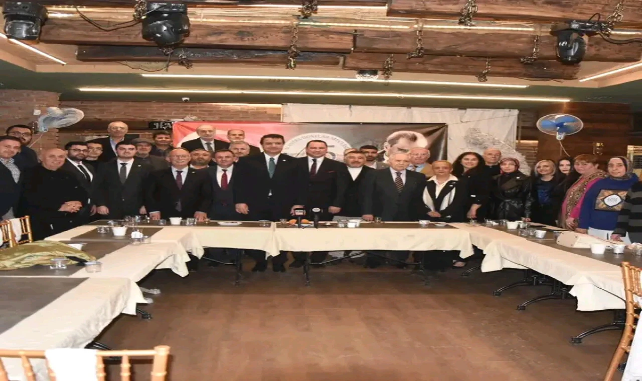 Dostlar Meclisi'inin Bu Haftaki Konuğu Mahmut Arıkan Oldu...