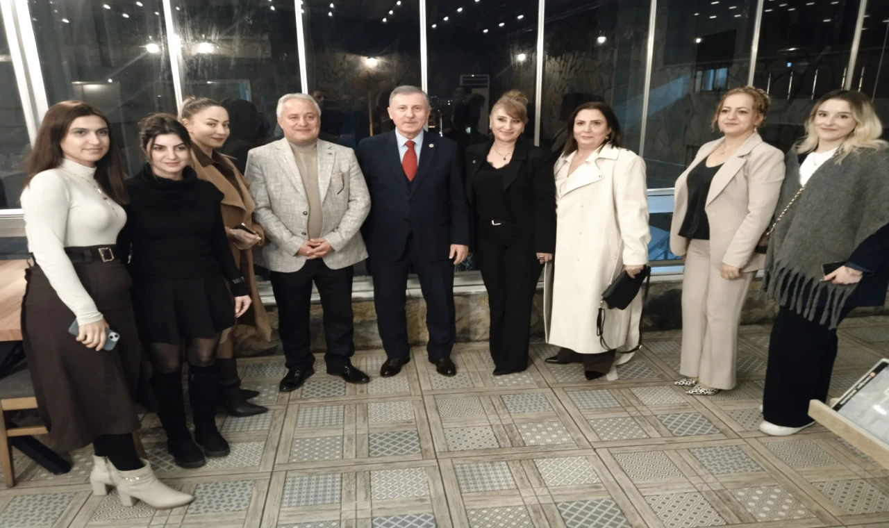 Gelecek Partisi Teşkilatı “Moris Şinasi: Görkemli İyilik” Belgeselinin Galasına Katıldı