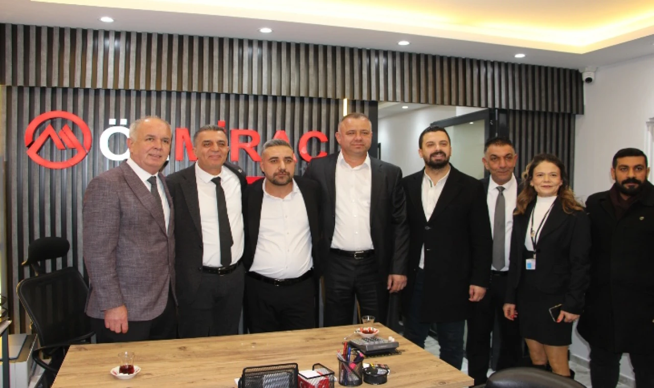 Siyaset ve İş Dünyasının Önemli İsimleri Özmiraç Gayrimenkul Açılışında Buluştu