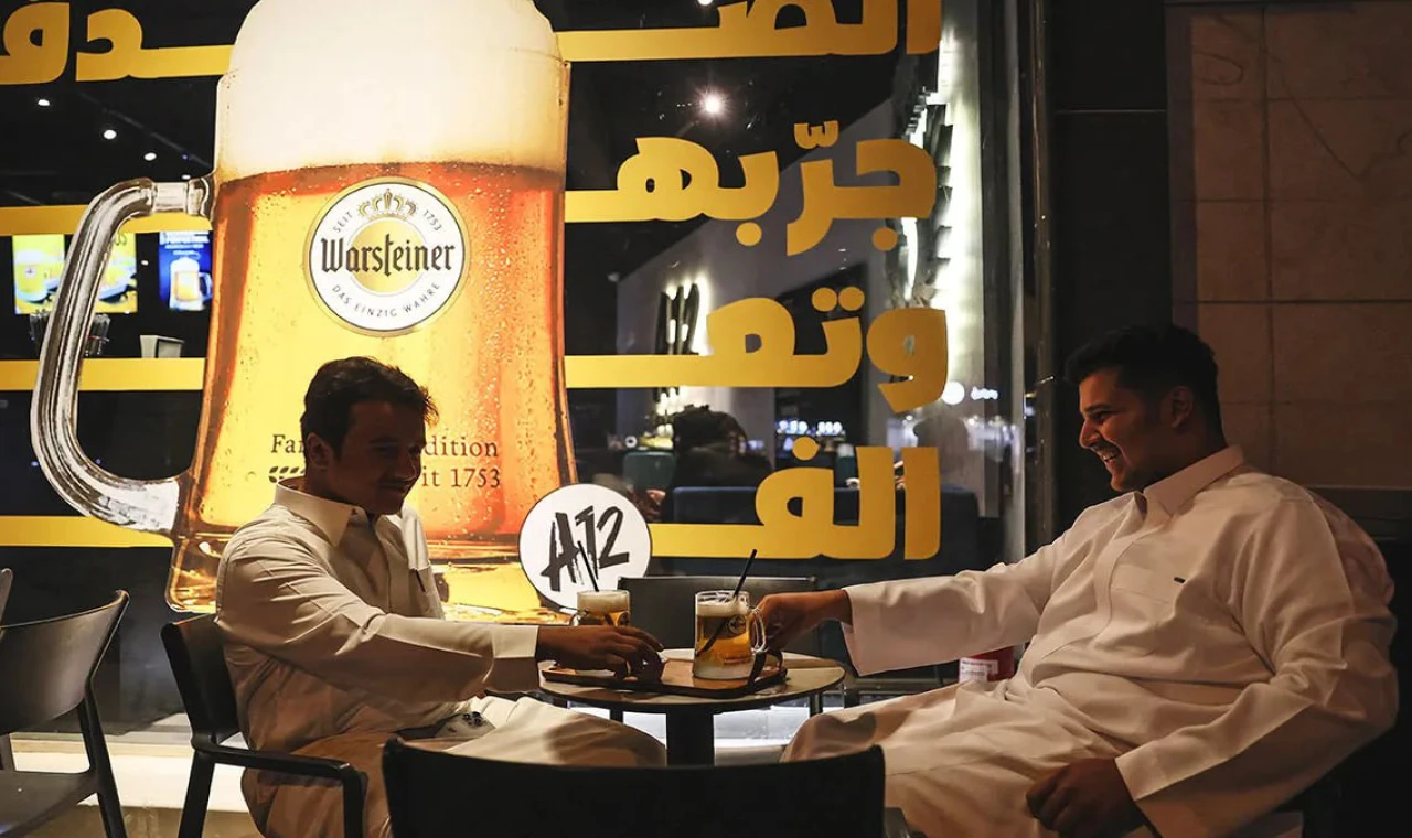 Suudi Arabistan’da Diplomatik Alkol Satış Noktası Yabancılara Açıldı