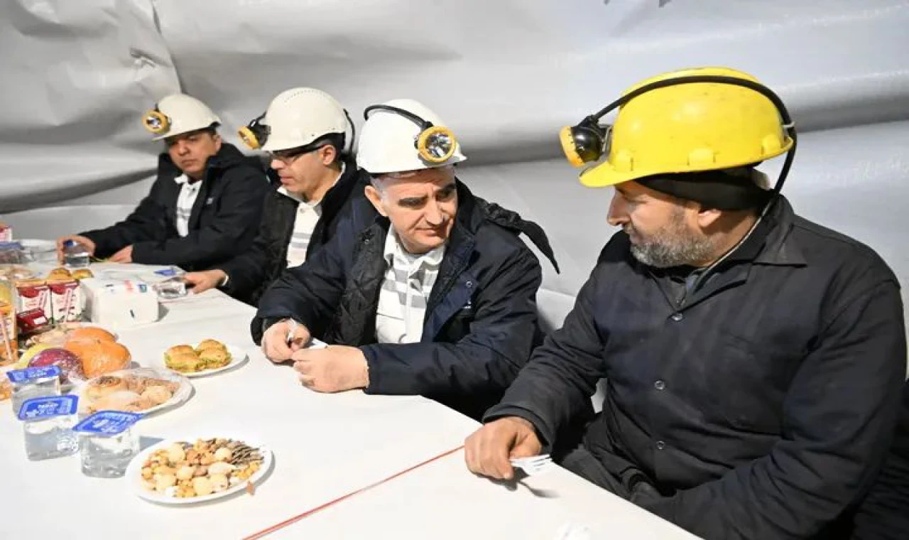 Vali Özkan Madencilerle Yeni Yılı Karşıladı