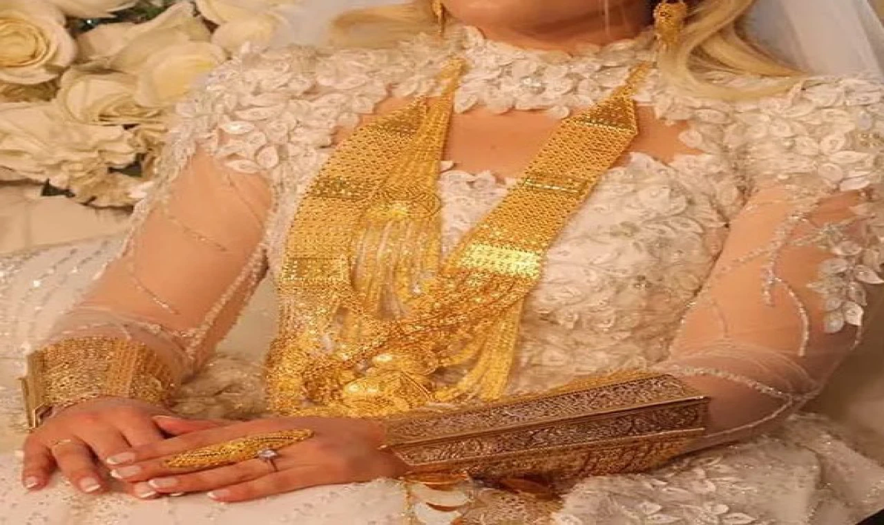 Düğünde Taktığı Altını Faizi İle Geri Aldı!