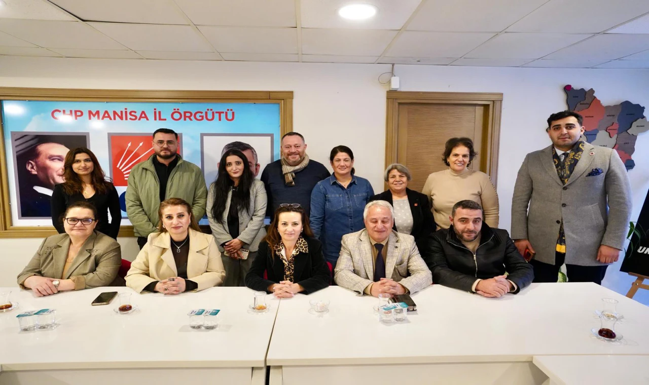 Gelecek Partisi Teşkilatından CHP İl Başkanı İlksen Özalper’e Ziyaret