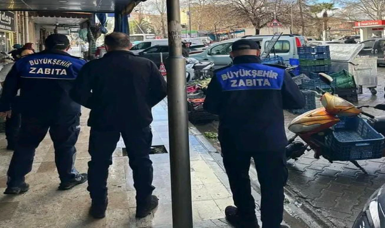 Manisa Büyükşehir Belediyesi’nden Salihli’de Kaldırım Ve Sevgi Yollarına Sıkı Denetim