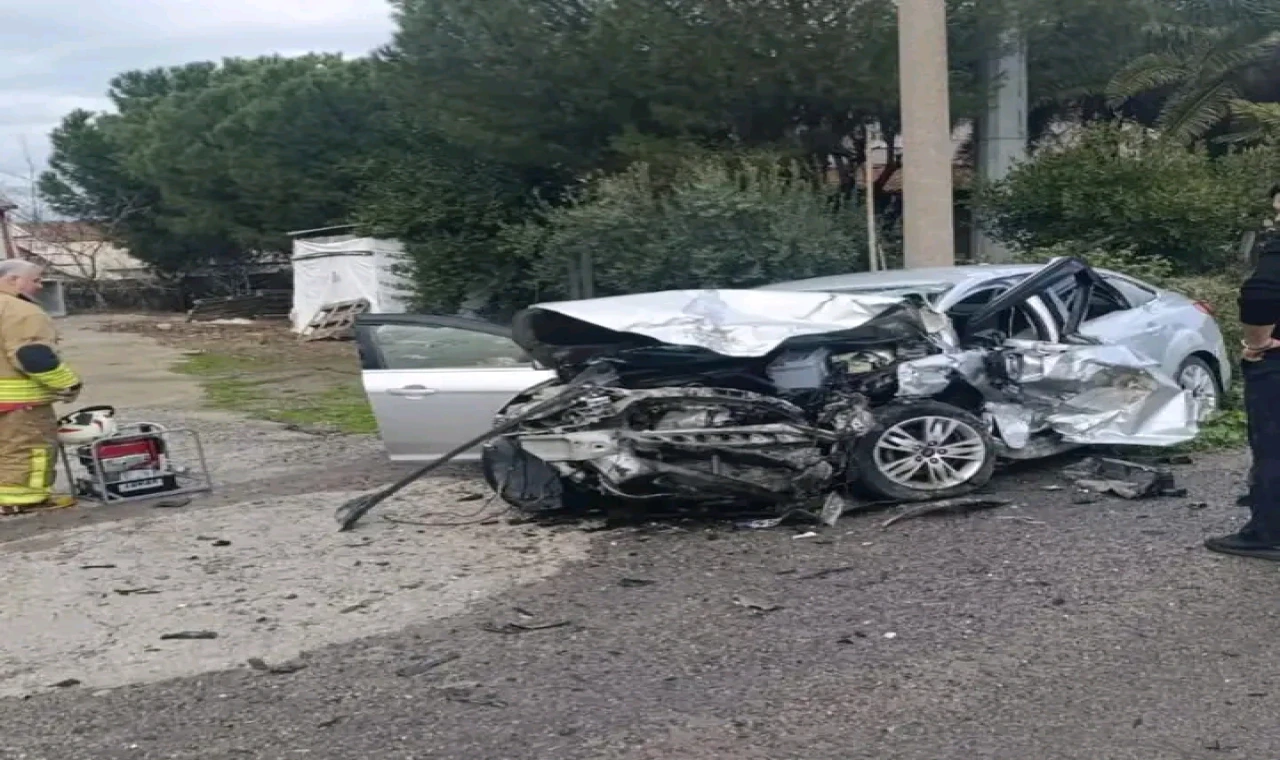 Turgutlu’da 3 Araçlı Feci Kaza: 2 Ölü, 4 Yaralı