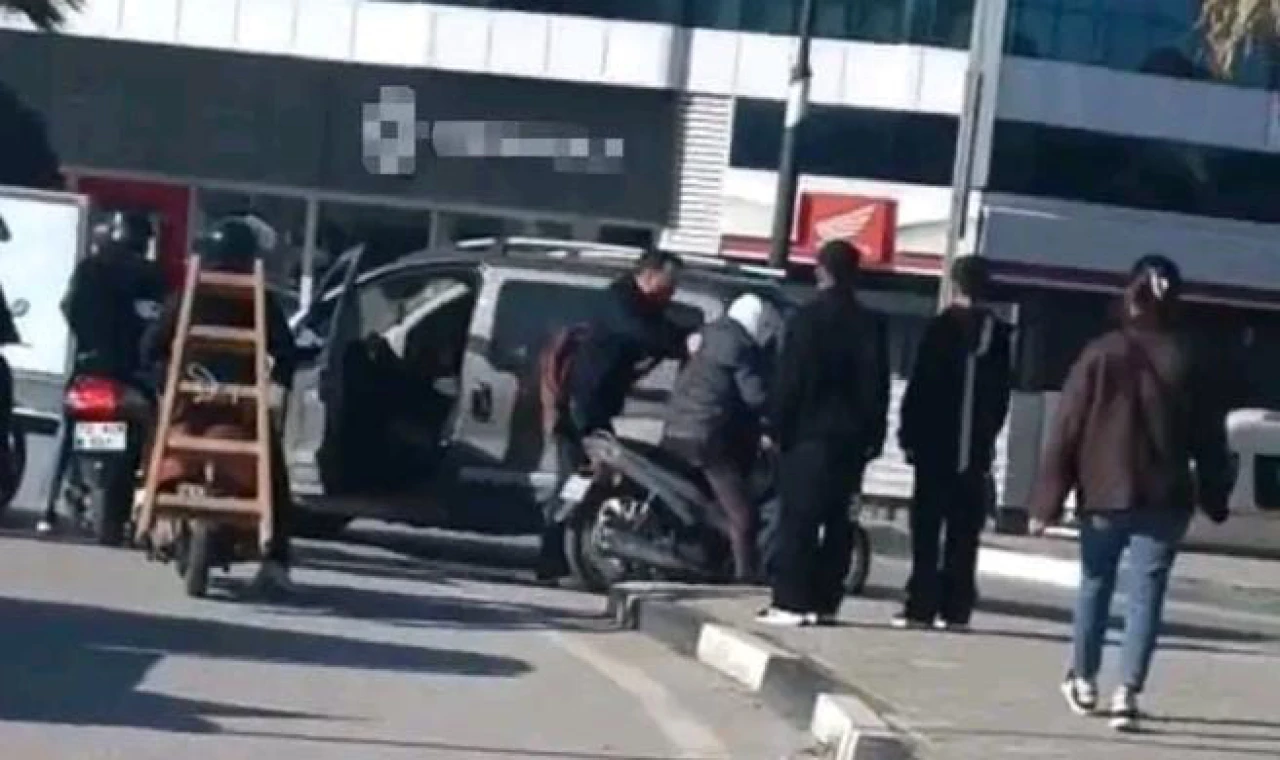 Turgutlu’da Kavşakta Yol Verme Tartışması Kavgaya Dönüştü