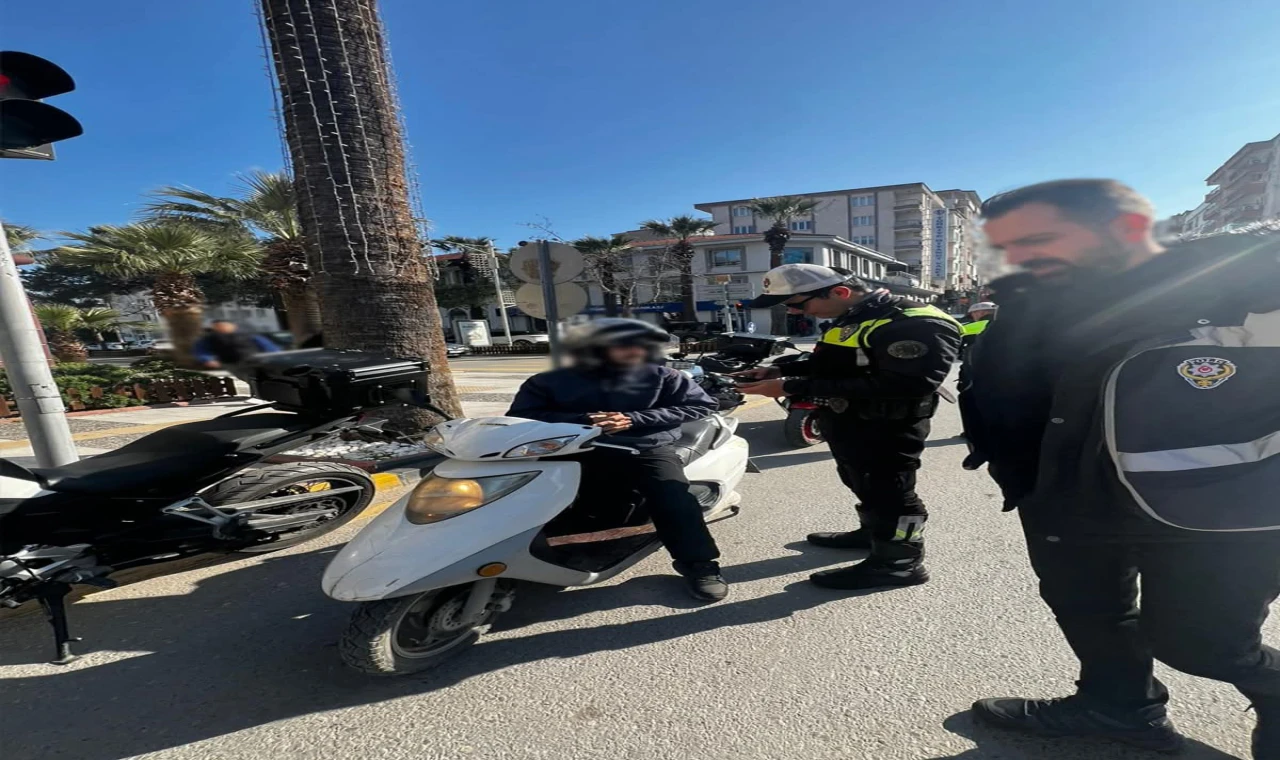 Manisa Genelinde Kask Takmayan Sürücülere Ceza Yağdı