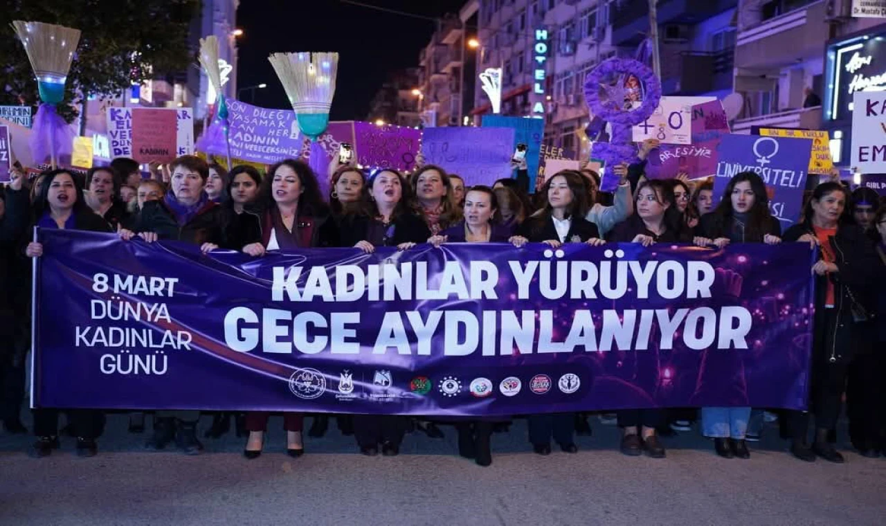 Manisa’da 8 Mart Gece Yürüyüşü