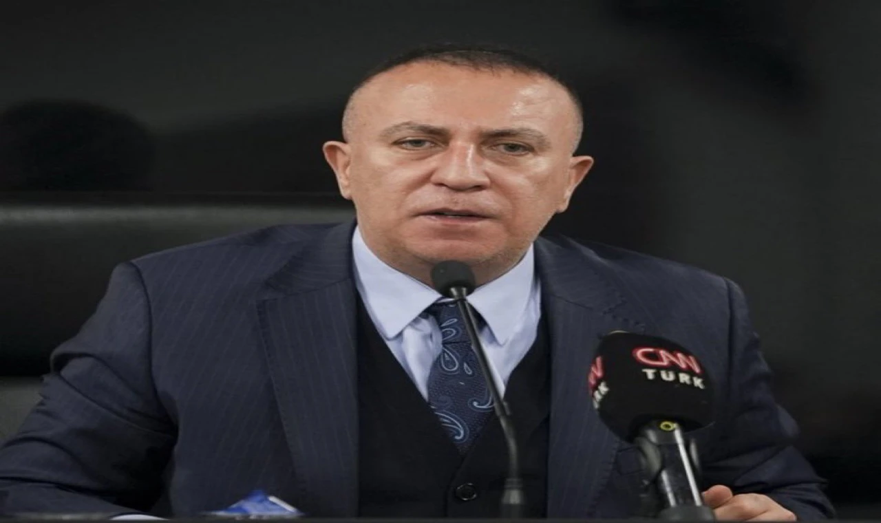 MHP Genel Başkan Yardımcısı İzzet Ulvi Yönter Görevinden İstifa Etti