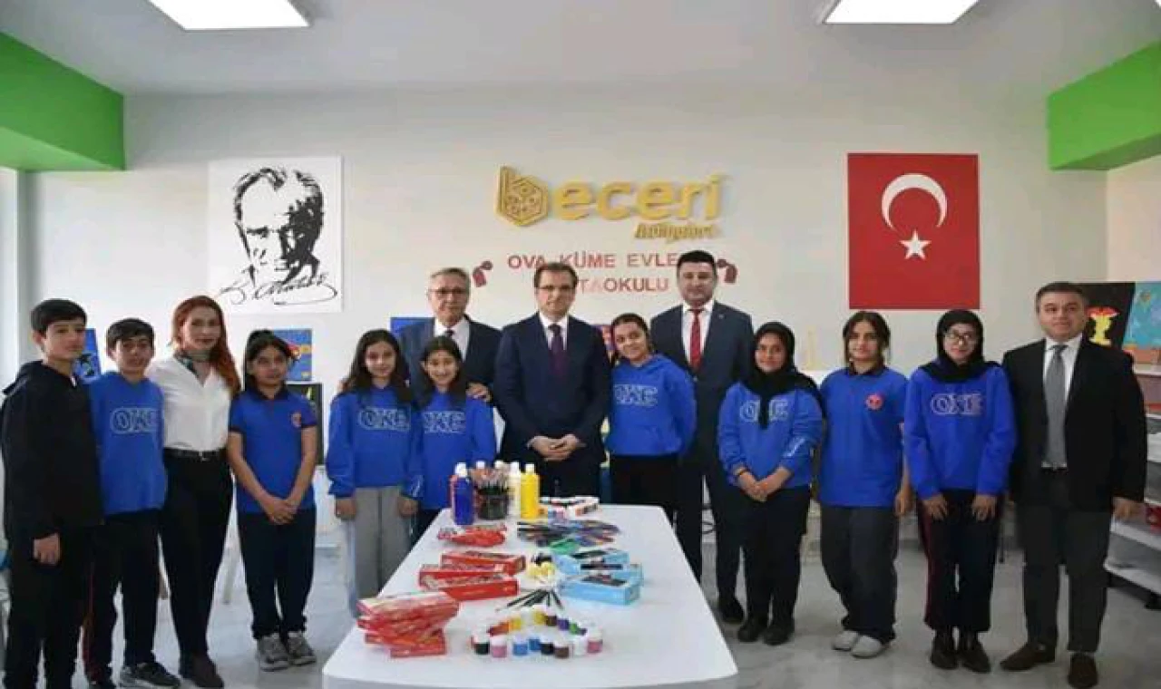 Salihli’de Öğrenciler İçin Resim Atölyesi Açıldı