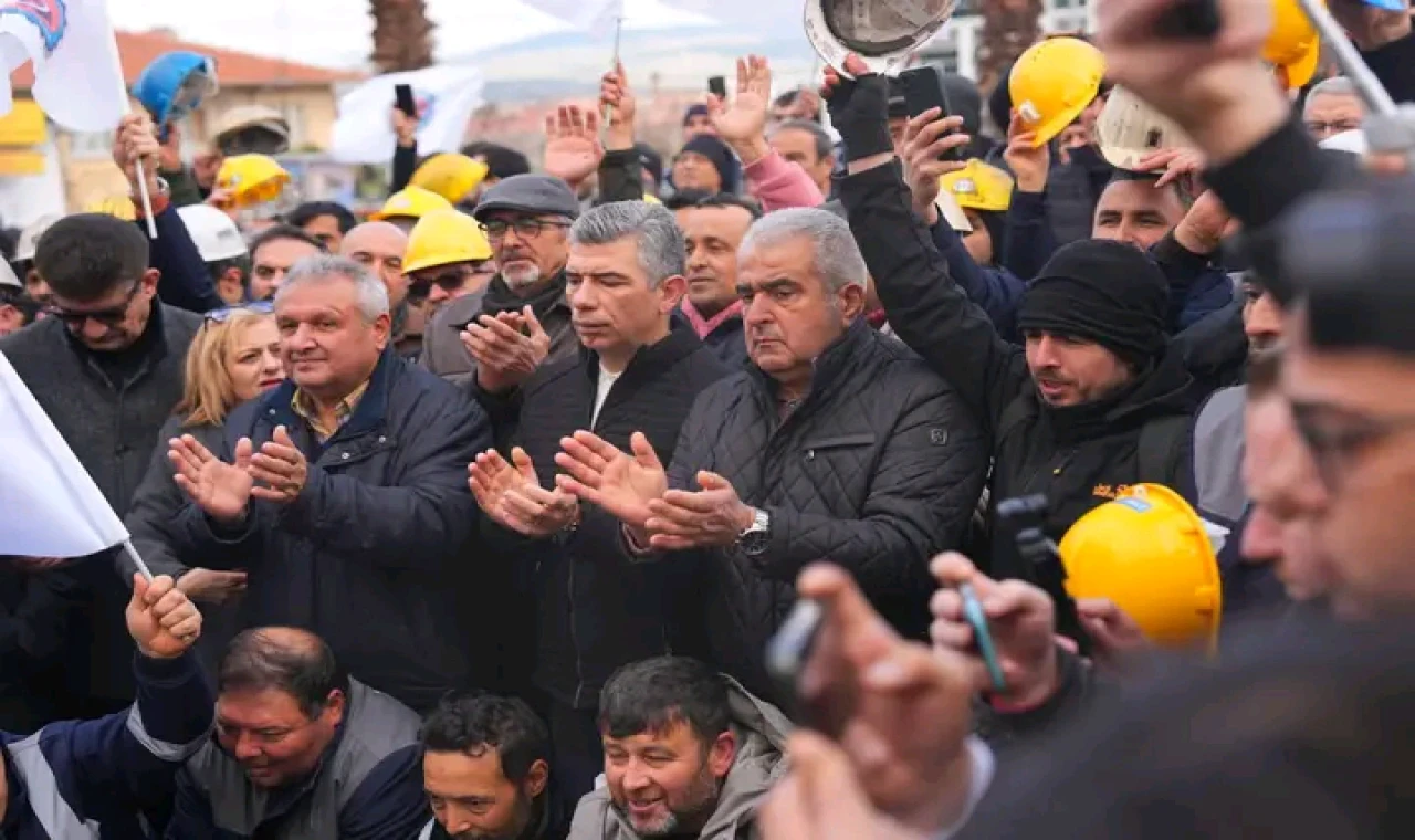 Soma’da Madenciler Maaş Eylemini İlçe Merkezine Taşıdı