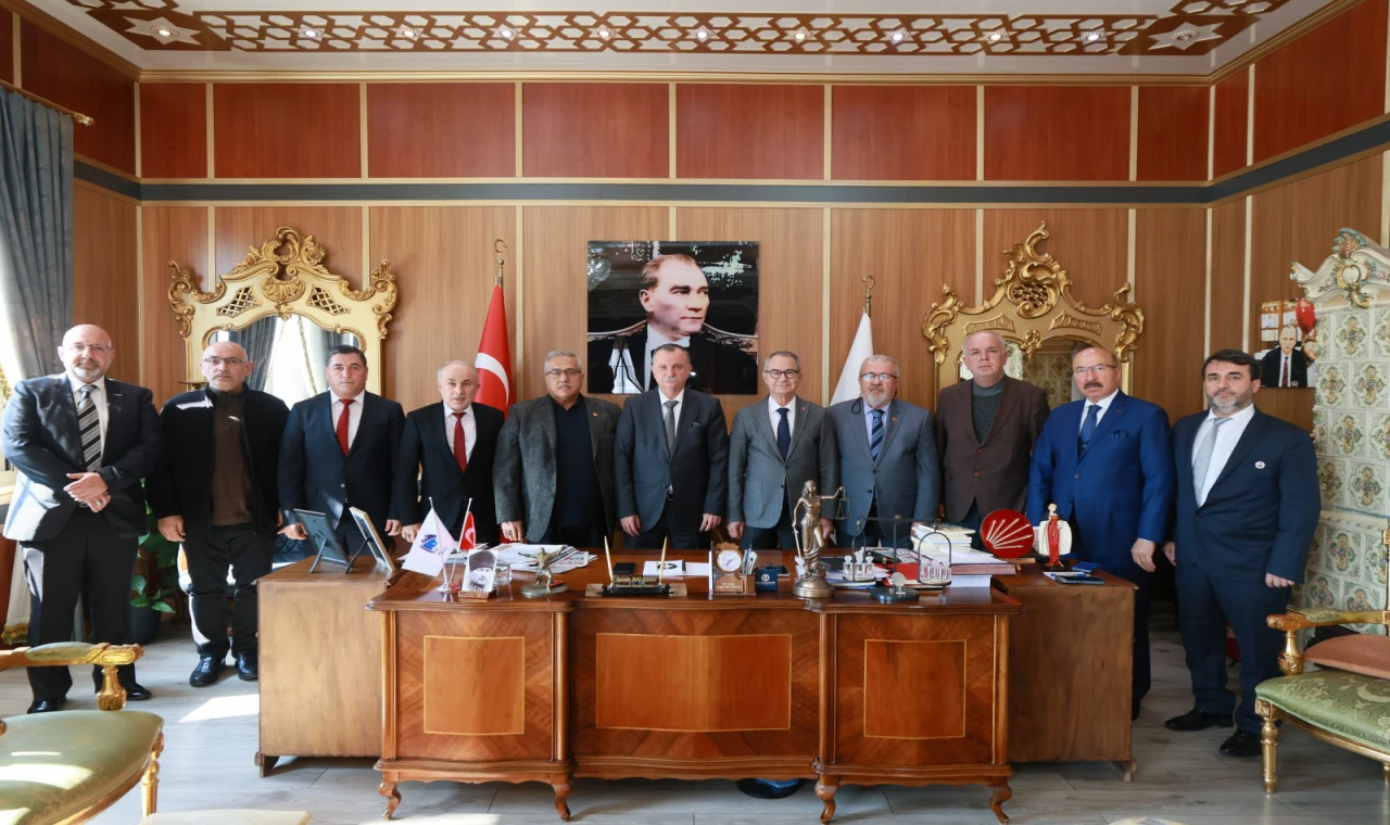 YUNUSEMRE BELEDİYESİ’NDEN MANİSA ESNAFINA TAM DESTEK