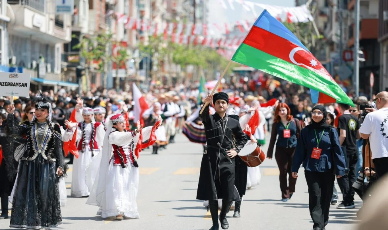 486. Uluslararası Mesir Macunu Festivalin de Azerbaycan Damgası!