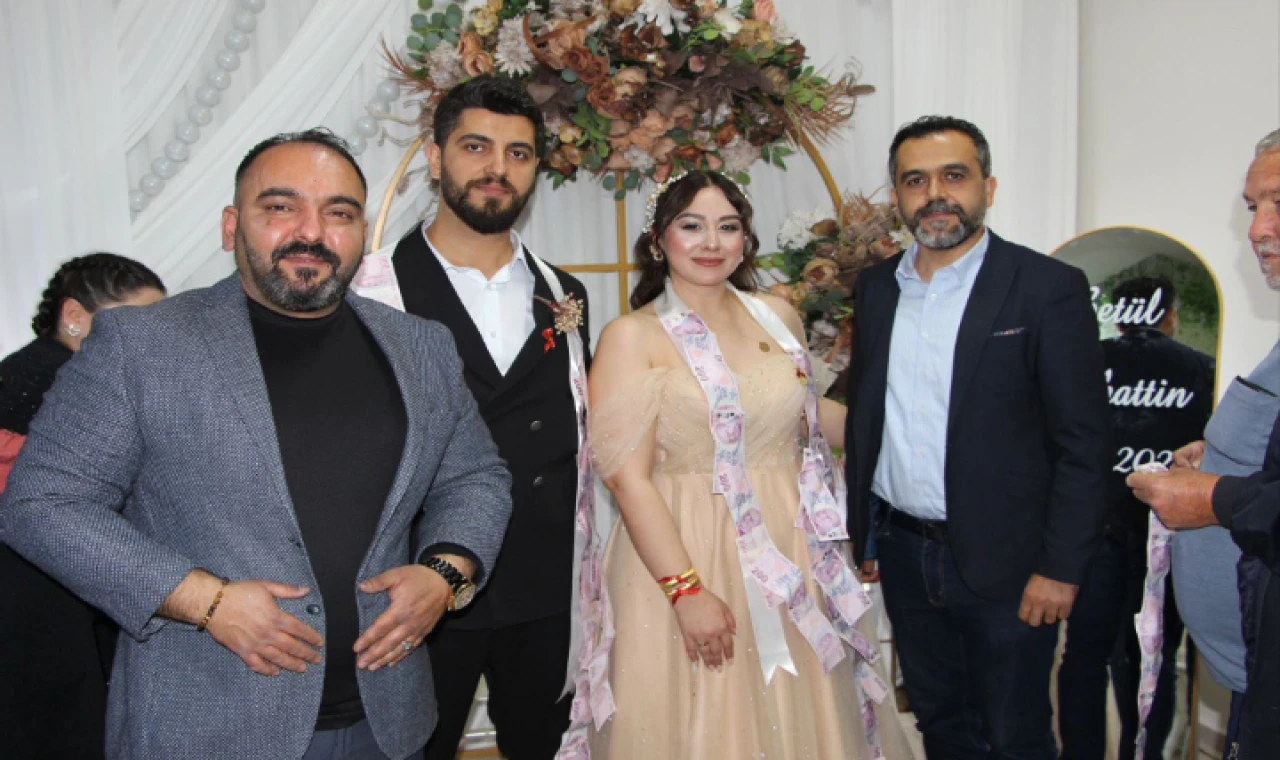 Betül ve Selahattin Çifti Görkemli Bir Törenle Nişanlandı