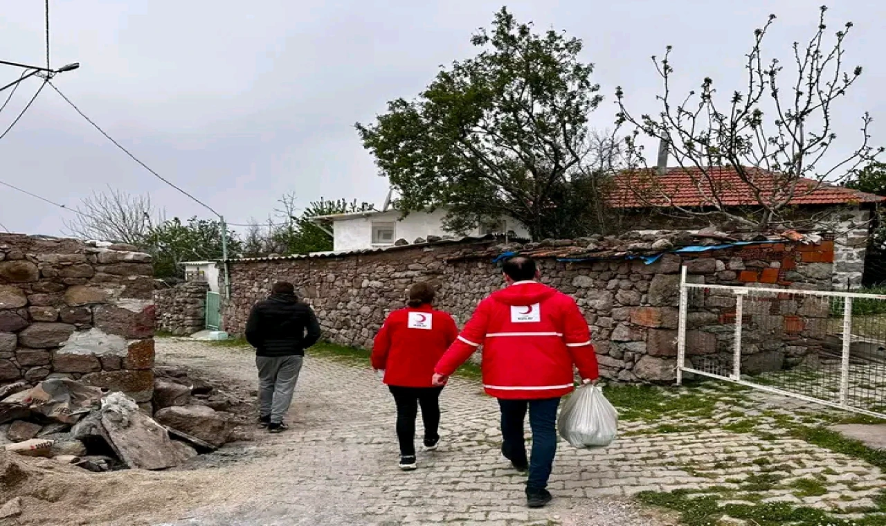 Kızılay’dan Manisa’da Gıda Desteği
