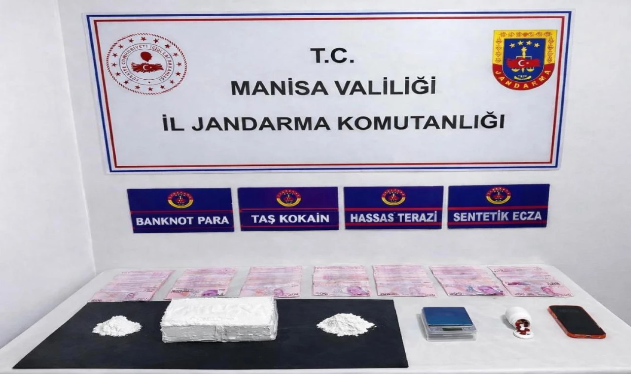 Manisa ve İzmir’de Uyuşturucuya Jandarma Tarafından Büyük Darbe ve Milyonluk Operasyon!