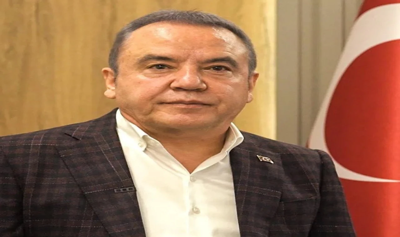 Antalya Büyükşehir Belediye Başkanı Muhittin Böcek’in Mal Varlığına El Konuldu